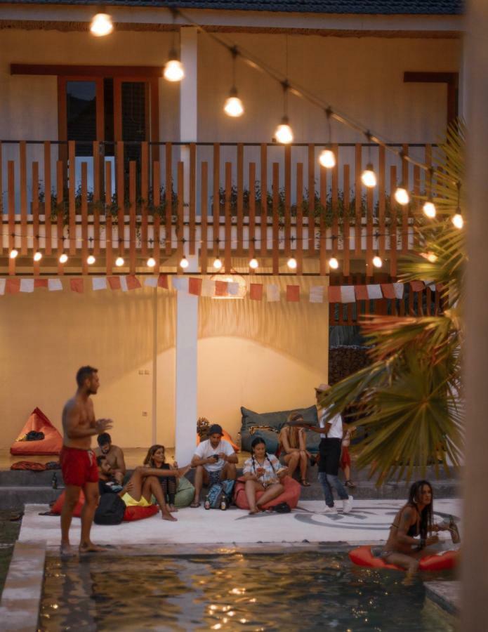 Kaniu Capsule Hostel Kuta  Luaran gambar